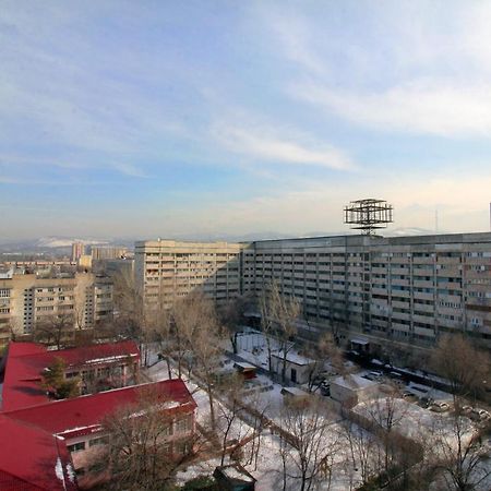 Интересная Двушка В Молодежке 阿拉木图 外观 照片